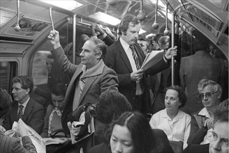 Heure de pointe dans le métro londonien en 1979