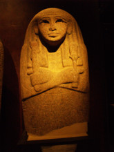 Statue égyptienne antique au Musée égyptologique de Turin, Italie.
8 juillet 2010