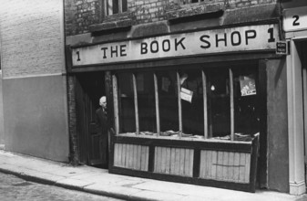 Book shop, Fownes Street, Dublin
