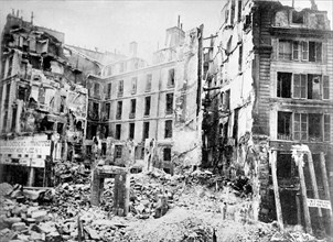 Commune de Paris : Quartier Latin, le carrefour de la Croix-Rouge détruit