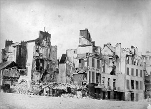The Paris Commune: destroyed rue de Saint-Cloud