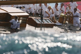 Equipage sur un voilier à St Tropez