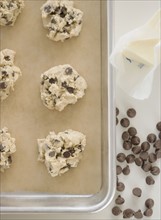 High angle view of cookie dough on sheet pan. Date : 2006