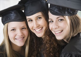 Portrait of teenage girls on graduation day. Date : 2007