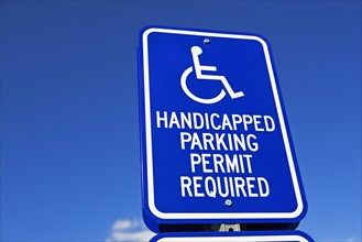 Handicapped Parking sign. Date : 2007