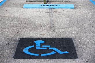 Handicapped parking space. Date : 2007