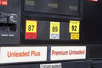 gas pumps. Date : 2008