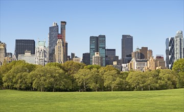 Buildings around Sheep’s Meadow, New York, United States. Date : 2008