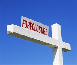 foreclosure sign, real estate. Date : 2008