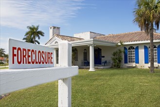 foreclosure sign, real estate. Date : 2008