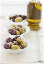 Serving bowl of assorted olives. Date : 2008