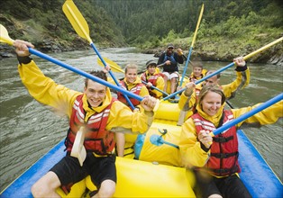 Group whitewater rafting. Date : 2008