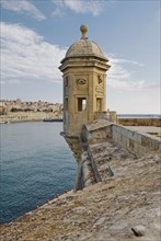 Senglea Point parapet, Valleta, Malta.