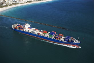 Aerial view of cargo ship. Photographe : fotog