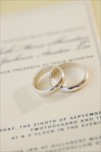Close up of wedding rings. Photographe : Jamie Grill