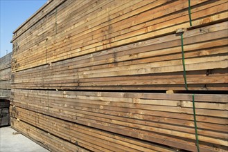 Stacks of lumber. Photographe : fotog