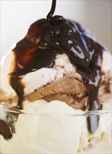 Ice cream sundae. Photographe : Jamie Grill