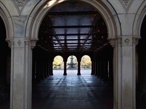 Archway. Photographe : fotog