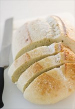 Freshly sliced bread. Photo : Jamie Grill