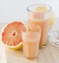 Freshly squeezed grapefruit juice. Photo : Jamie Grill