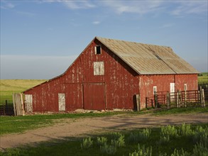 Red barn. Photo : John Kelly