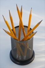 Sharpened pencils in jar. Photo : Daniel Grill