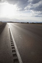 Road in desert. Photo : Johannes Kroemer