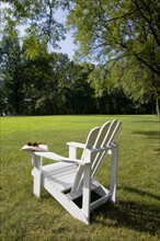 Adirondack chair on lawn. Photo : Chris Hackett