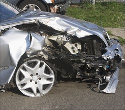 USA, New York City, Wrecked car. Photo : fotog