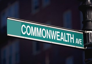 USA, Massachusetts, Boston, Commonwealth Avenue sign. Photo : fotog