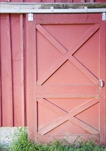 USA, New York, Flanders, Barn door. Photo : Jamie Grill Photography