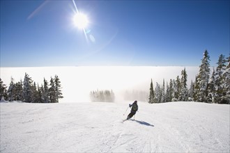 USA, Montana, Whitefish, Woman skiing. Photo : Noah Clayton