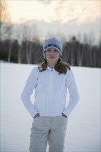 USA, New York State, New York City, teenage girl in winter landscape, portrait. Photo : Johannes
