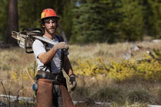 USA, Montana, Lakeside, portrait of lumberjack. Photo : Noah Clayton