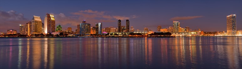 USA, California, San Diego skyline. Photo : Gary Weathers