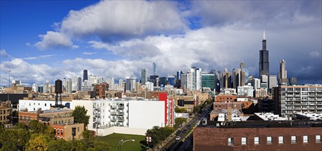 USA, Illinois, Chicago, Clouds over downtown. Photo : Henryk Sadura