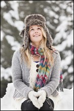 USA, Utah, Salt Lake City, portrait of young woman in winter clothing. Photo : Mike Kemp