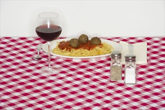 Spaghetti with meatballs.