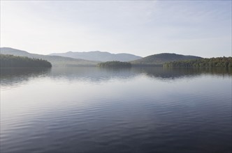 USA, New York State, Adirondack Mountains, Lake Placid in morning. Photo : Chris Hackett