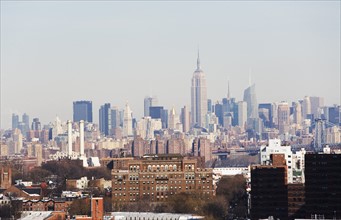 USA, New York City, Brooklyn, skyline of Manhattan. Photo : fotog