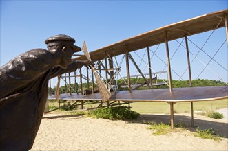 USA, North Carolina, Outer Banks, Kill Devil Hills, Wright Brothers Memorial. Photo : Tetra Images
