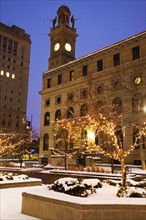 USA, Ohio, Courthouse building in Winter, dusk, Canton. Photo: Henryk Sadura