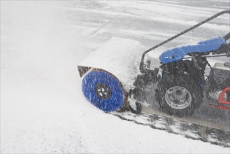 USA, New York City, machine removing snow. Photo : fotog