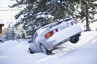 USA, Montana, Car buried in snow. Photo : Noah Clayton