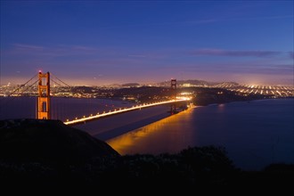 USA, San Francisco, City skyline with Golden Gate Bridge. Photo: Noah Clayton