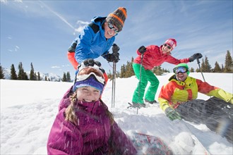 USA, Colorado, Telluride, Three-generation family with girl (10-11) during ski holiday. Photo :