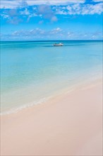 Aruba, beach and sea. Photo : Daniel Grill
