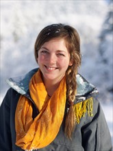 Portrait of young woman smiling. Photo : John Kelly