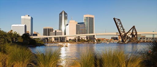 USA, Florida, Jacksonville, City skyline. Photo : Henryk Sadura