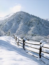 USA, Colorado, snowy ranch with pen. Photo : John Kelly